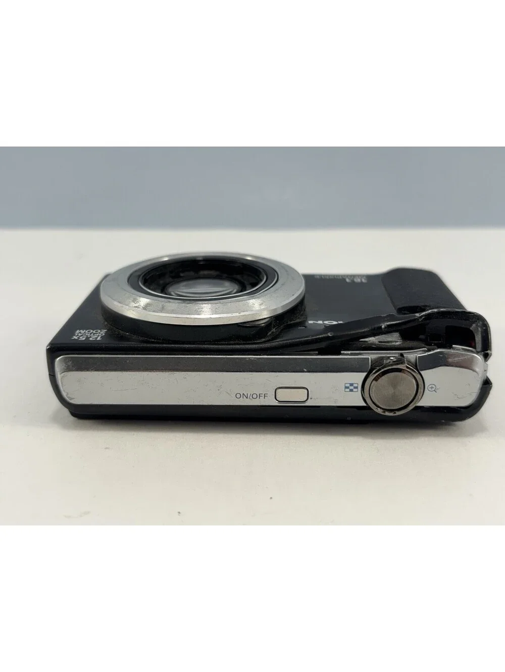Medion MD 86824 16.0 MP Digital Camera Black - PARTS / REPAIR ONLY - See Photos